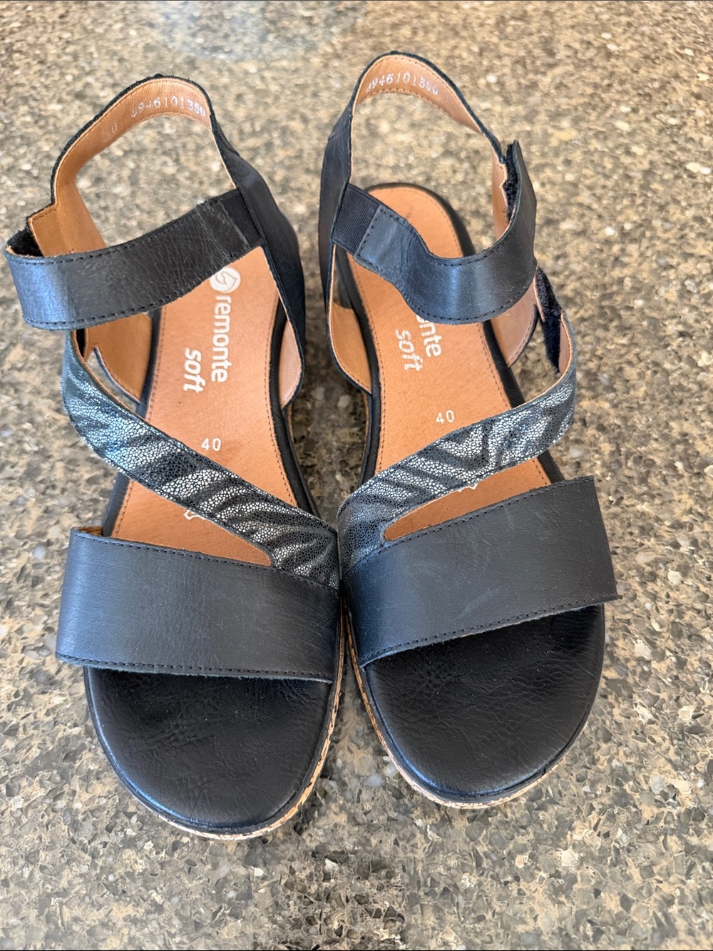 Remonte Leather ladies Wedge sandals size 9 Eur 40